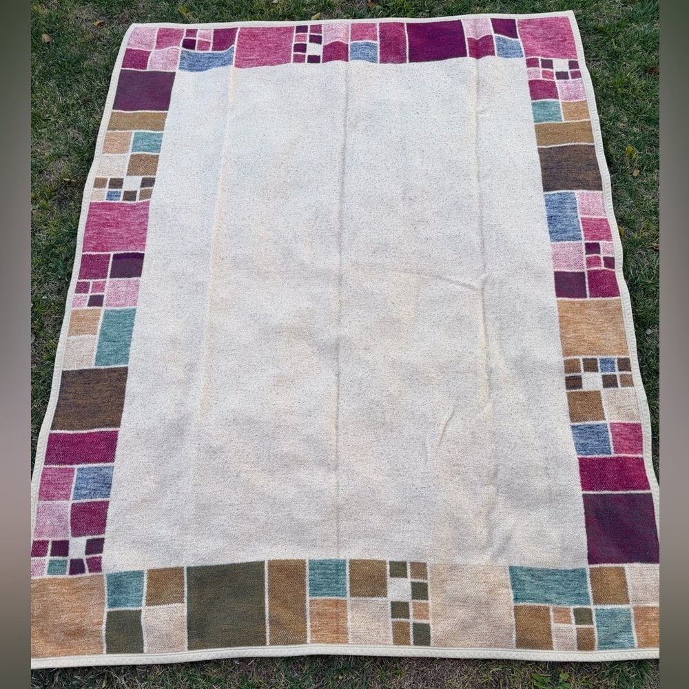 VTG Biederlack MCM Geometric Stained Glass Reversible Throw Blanket‎ 59x74 Soft